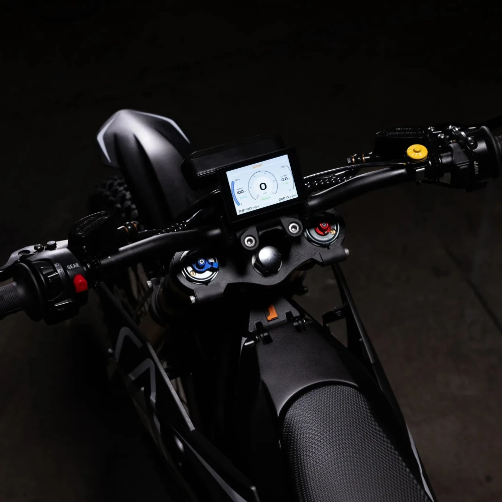 Altis_Sigma_-_electric_dirtbike_Display_2.webp